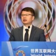 <b>AI模子正正在从统聚合</b>